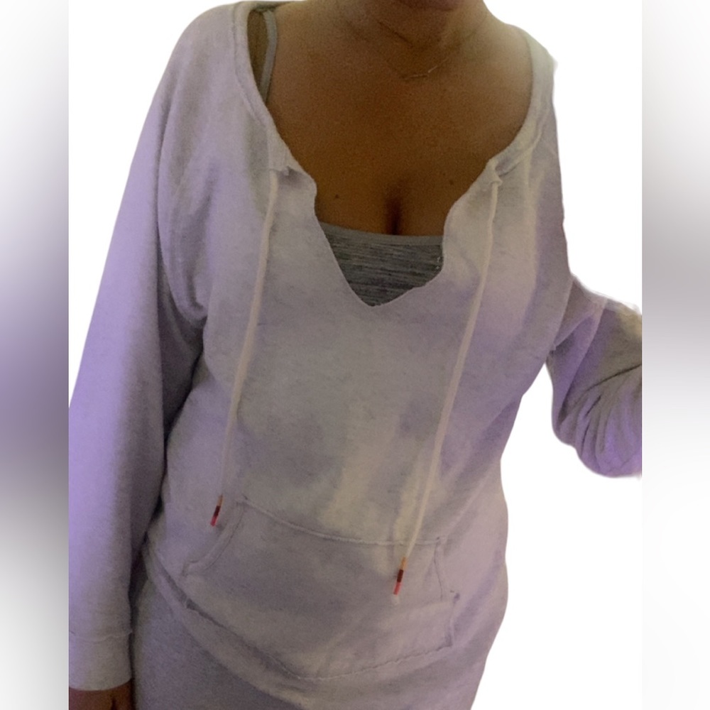 Victoria's Secret Off the Shoulder Crewneck - Large